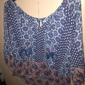 Women’s Hollister floral bursts blouse